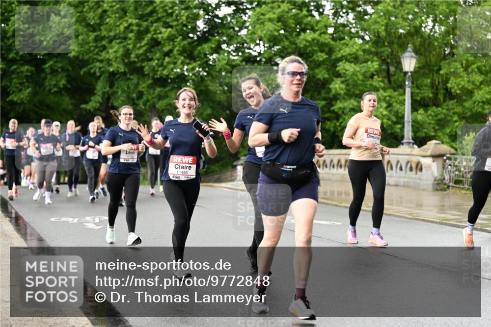 14.06.2026 - REWE Women's Run Dr. Thomas Lammeyer http://msf.ph/oto/9772848 14.06.2026 09:51:27 Laufen 11486, 7, 2222 meine-sportfotos.de