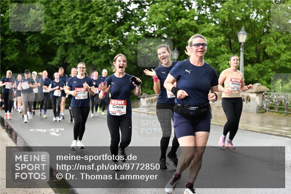 14.06.2026 - REWE Women's Run Dr. Thomas Lammeyer http://msf.ph/oto/9772850 14.06.2026 09:51:27 Laufen 10702, 11486, 7, 10417 meine-sportfotos.de