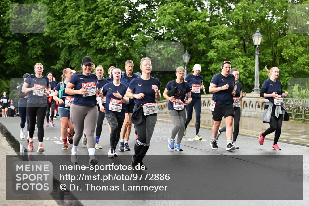 14.06.2026 - REWE Women's Run Dr. Thomas Lammeyer http://msf.ph/oto/9772886 14.06.2026 09:51:31 Laufen 1017, 112, 10406, 10140, 10425, 11, 1 meine-sportfotos.de