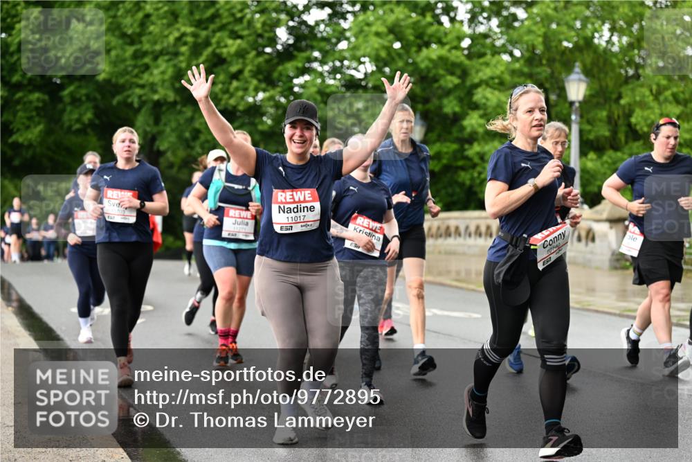 14.06.2026 - REWE Women's Run Dr. Thomas Lammeyer http://msf.ph/oto/9772895 14.06.2026 09:51:32 Laufen 10703, 11271, 11017, 7, 10140, 7 meine-sportfotos.de