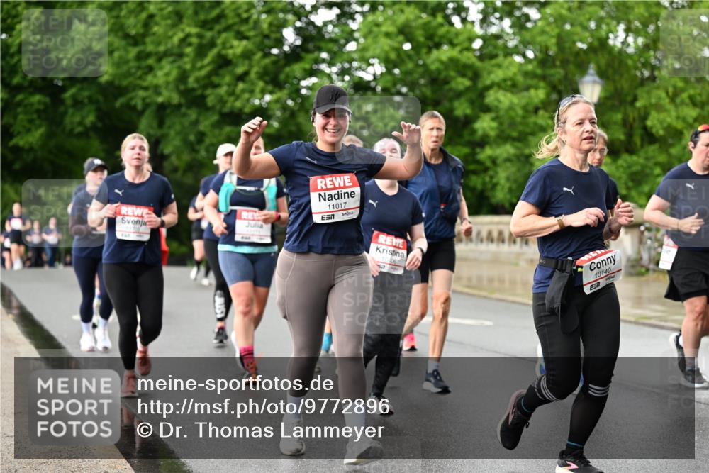 14.06.2026 - REWE Women's Run Dr. Thomas Lammeyer http://msf.ph/oto/9772896 14.06.2026 09:51:32 Laufen 11017, 7, 10406, 517, 10140 meine-sportfotos.de