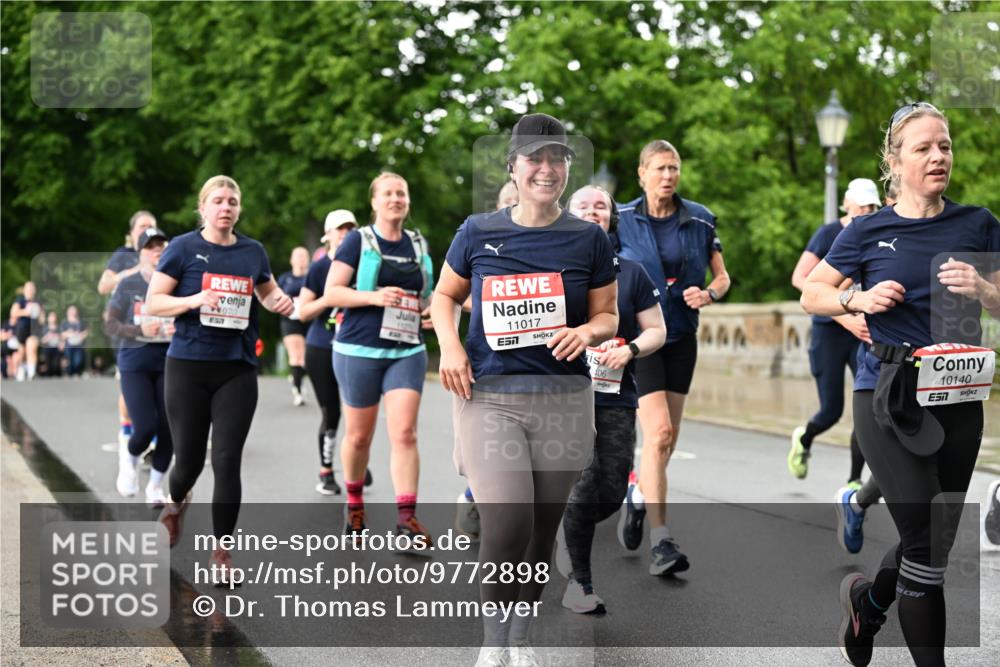 14.06.2026 - REWE Women's Run Dr. Thomas Lammeyer http://msf.ph/oto/9772898 14.06.2026 09:51:33 Laufen 0701, 11017, 406, 10140 meine-sportfotos.de