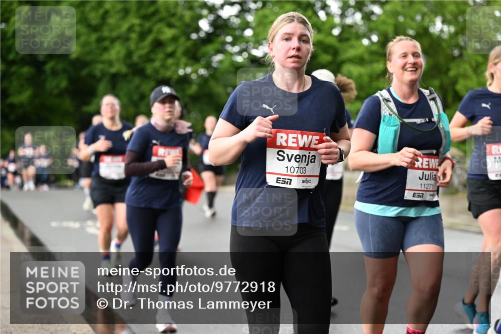 14.06.2026 - REWE Women's Run Dr. Thomas Lammeyer http://msf.ph/oto/9772918 14.06.2026 09:51:35 Laufen 10703, 7, 11271, 57 meine-sportfotos.de