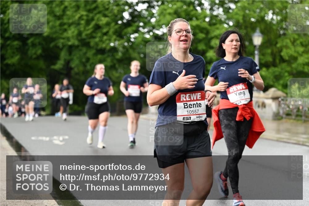 14.06.2026 - REWE Women's Run Dr. Thomas Lammeyer http://msf.ph/oto/9772934 14.06.2026 09:51:37 Laufen 10557, 51, 11277 meine-sportfotos.de