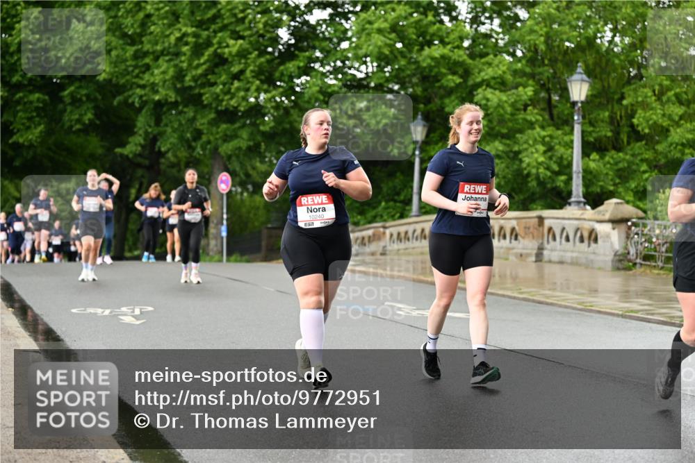 14.06.2026 - REWE Women's Run Dr. Thomas Lammeyer http://msf.ph/oto/9772951 14.06.2026 09:51:39 Laufen 10240, 657 meine-sportfotos.de