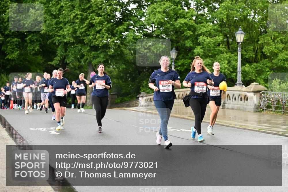14.06.2026 - REWE Women's Run Dr. Thomas Lammeyer http://msf.ph/oto/9773021 14.06.2026 09:51:47 Laufen 11170, 10503 meine-sportfotos.de