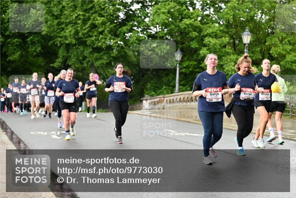 14.06.2026 - REWE Women's Run Dr. Thomas Lammeyer http://msf.ph/oto/9773030 14.06.2026 09:51:48 Laufen 10503, 10126, 11170 meine-sportfotos.de