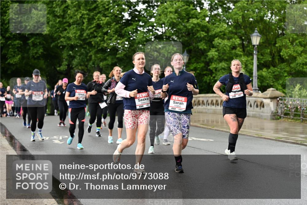 14.06.2026 - REWE Women's Run Dr. Thomas Lammeyer http://msf.ph/oto/9773088 14.06.2026 09:51:54 Laufen 10951, 657, 10950, 7, 527 meine-sportfotos.de