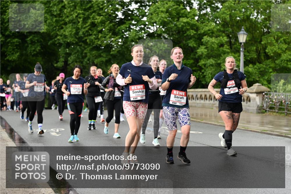 14.06.2026 - REWE Women's Run Dr. Thomas Lammeyer http://msf.ph/oto/9773090 14.06.2026 09:51:54 Laufen 40, 10951, 57, 10950, 44444, 1527 meine-sportfotos.de
