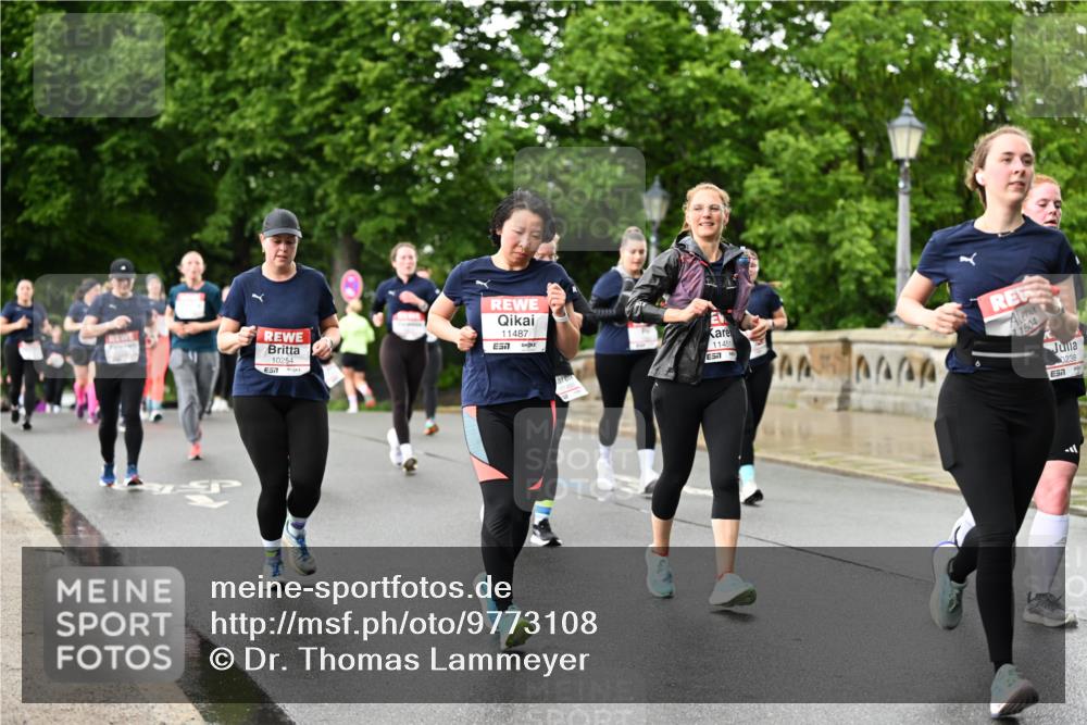 14.06.2026 - REWE Women's Run Dr. Thomas Lammeyer http://msf.ph/oto/9773108 14.06.2026 09:51:56 Laufen 10254, 11487, 7, 11451, 1504, 0238 meine-sportfotos.de