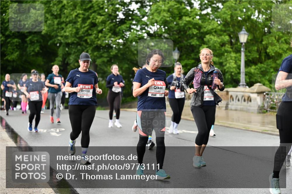 14.06.2026 - REWE Women's Run Dr. Thomas Lammeyer http://msf.ph/oto/9773111 14.06.2026 09:51:56 Laufen 10254, 7, 11487, 11451, 577 meine-sportfotos.de