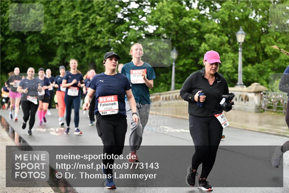 14.06.2026 - REWE Women's Run Dr. Thomas Lammeyer http://msf.ph/oto/9773143 14.06.2026 09:52:00 Laufen 10525, 7, 1097 meine-sportfotos.de