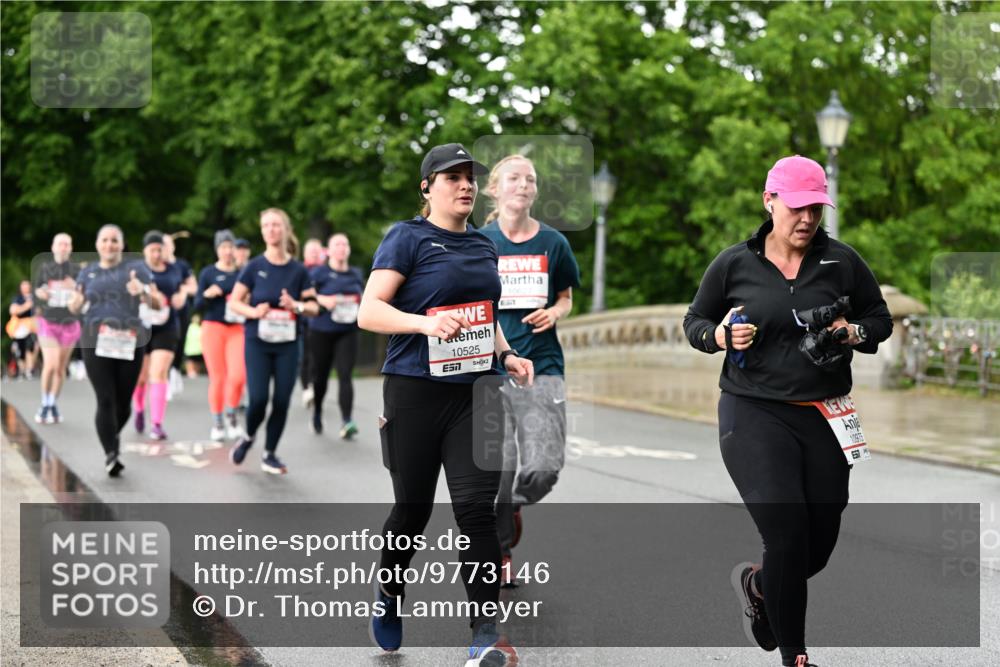 14.06.2026 - REWE Women's Run Dr. Thomas Lammeyer http://msf.ph/oto/9773146 14.06.2026 09:52:00 Laufen 10525, 7, 10975, 57 meine-sportfotos.de