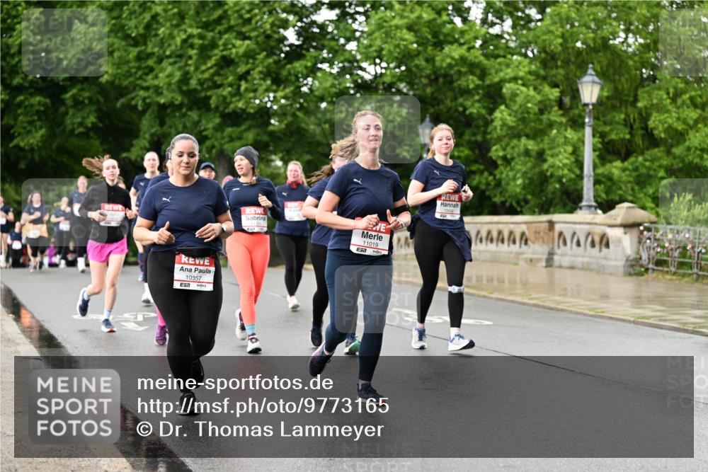 14.06.2026 - REWE Women's Run Dr. Thomas Lammeyer http://msf.ph/oto/9773165 14.06.2026 09:52:02 Laufen 10357, 57, 11019, 7 meine-sportfotos.de
