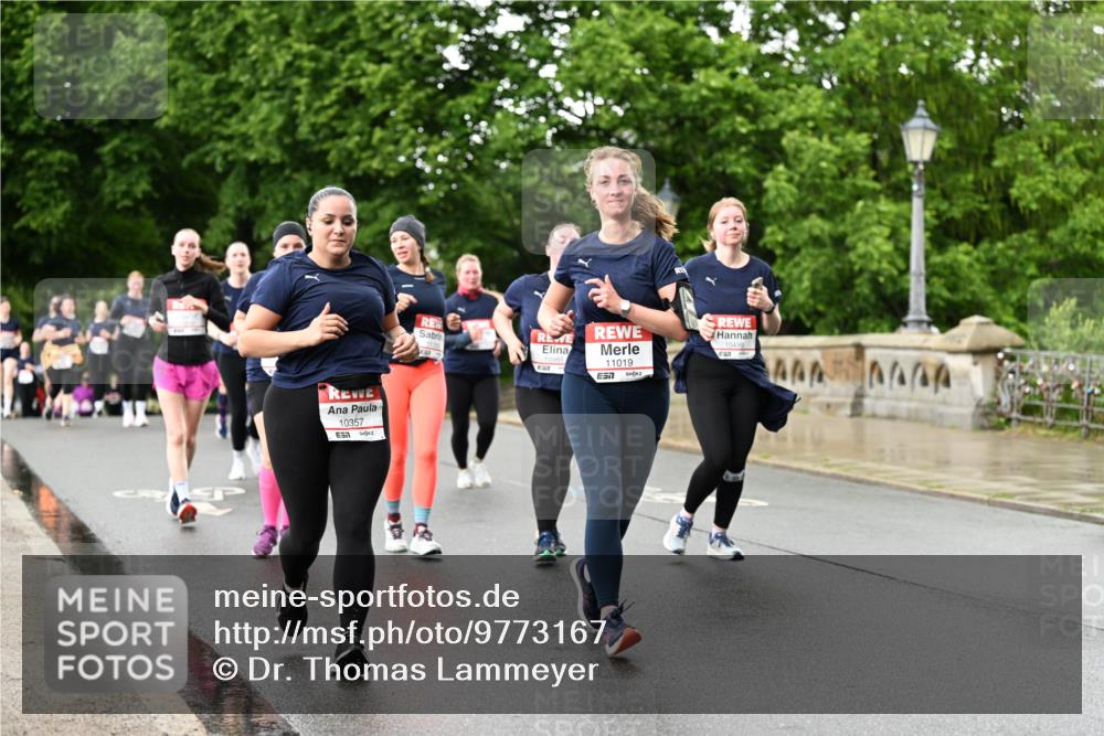 14.06.2026 - REWE Women's Run Dr. Thomas Lammeyer http://msf.ph/oto/9773167 14.06.2026 09:52:03 Laufen 10357, 57, 11350, 10985, 11019 meine-sportfotos.de