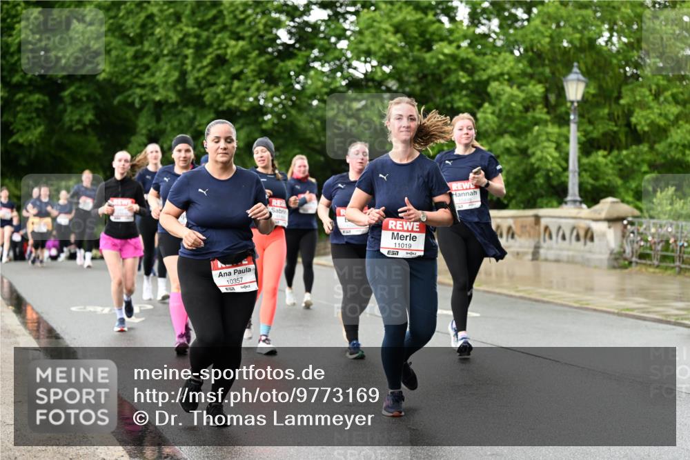 14.06.2026 - REWE Women's Run Dr. Thomas Lammeyer http://msf.ph/oto/9773169 14.06.2026 09:52:03 Laufen 10357, 1136, 11019, 7 meine-sportfotos.de