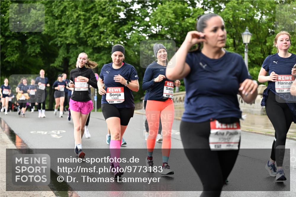 14.06.2026 - REWE Women's Run Dr. Thomas Lammeyer http://msf.ph/oto/9773183 14.06.2026 09:52:04 Laufen 11500, 10690, 7, 11355, 7, 137, 10499 meine-sportfotos.de