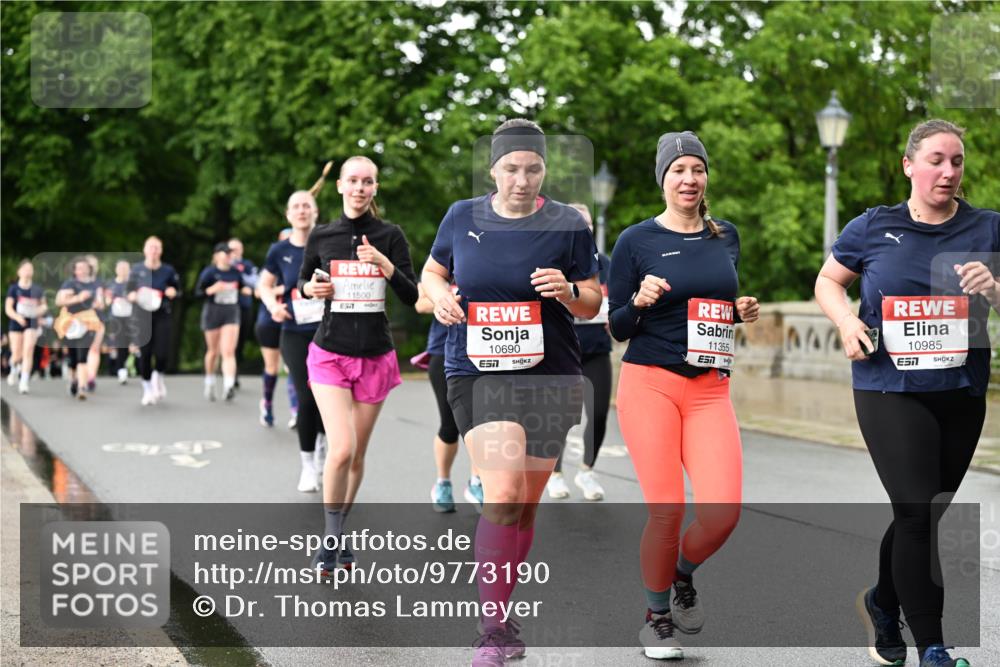 14.06.2026 - REWE Women's Run Dr. Thomas Lammeyer http://msf.ph/oto/9773190 14.06.2026 09:52:05 Laufen 11500, 7, 10690, 11355, 10985 meine-sportfotos.de