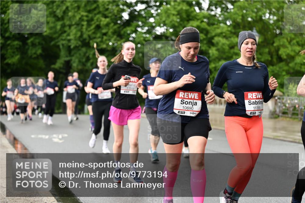 14.06.2026 - REWE Women's Run Dr. Thomas Lammeyer http://msf.ph/oto/9773194 14.06.2026 09:52:05 Laufen 11500, 10690, 7, 11355 meine-sportfotos.de