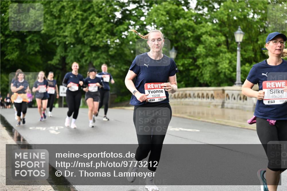 14.06.2026 - REWE Women's Run Dr. Thomas Lammeyer http://msf.ph/oto/9773212 14.06.2026 09:52:08 Laufen 10258, 10625, 57 meine-sportfotos.de
