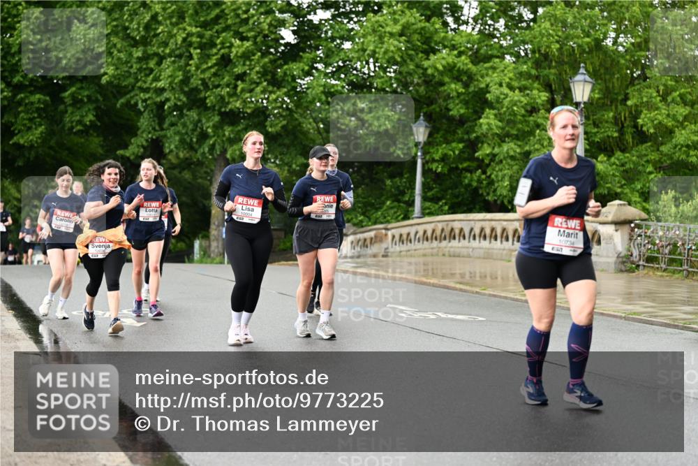 14.06.2026 - REWE Women's Run Dr. Thomas Lammeyer http://msf.ph/oto/9773225 14.06.2026 09:52:09 Laufen 11213, 10036, 10004, 10734 meine-sportfotos.de