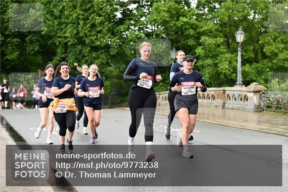 14.06.2026 - REWE Women's Run Dr. Thomas Lammeyer http://msf.ph/oto/9773238 14.06.2026 09:52:11 Laufen 11213, 557, 10036, 10004, 7, 10005, 57 meine-sportfotos.de