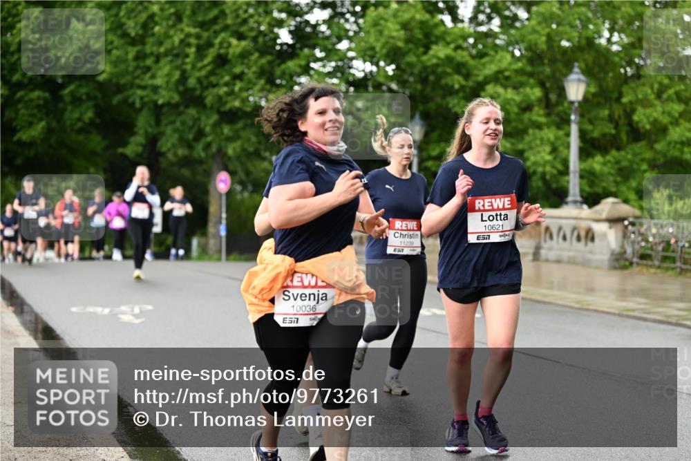 14.06.2026 - REWE Women's Run Dr. Thomas Lammeyer http://msf.ph/oto/9773261 14.06.2026 09:52:13 Laufen 10036, 7, 11239, 10621, 7232 meine-sportfotos.de