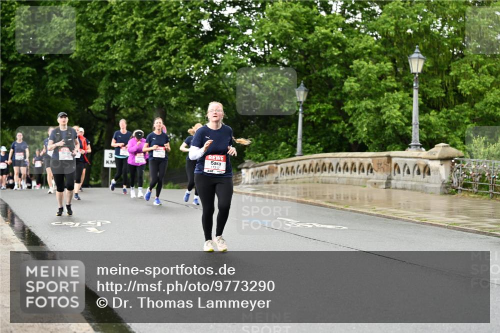 14.06.2026 - REWE Women's Run Dr. Thomas Lammeyer http://msf.ph/oto/9773290 14.06.2026 09:52:18 Laufen 3, 11217, 51 meine-sportfotos.de