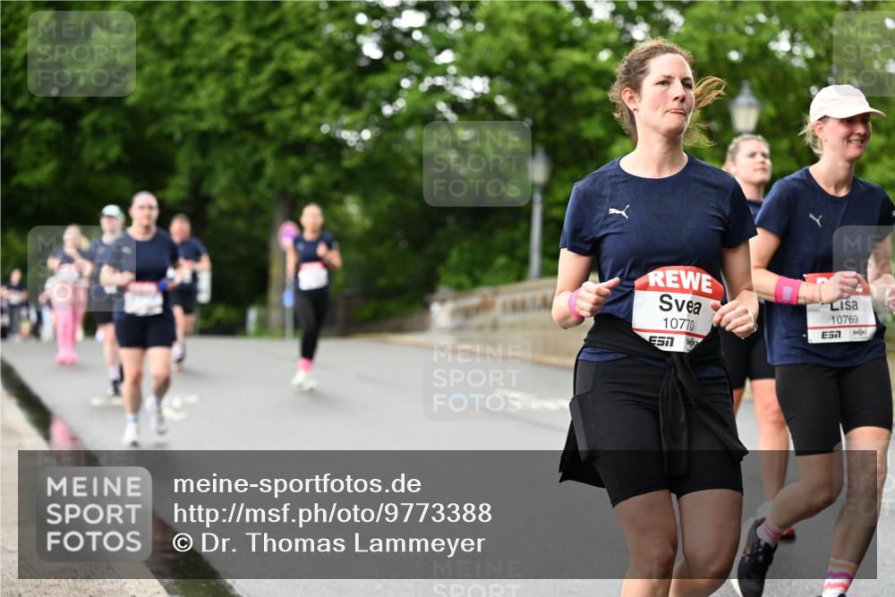 14.06.2026 - REWE Women's Run Dr. Thomas Lammeyer http://msf.ph/oto/9773388 14.06.2026 09:52:28 Laufen 10770, 57, 10769, 7 meine-sportfotos.de