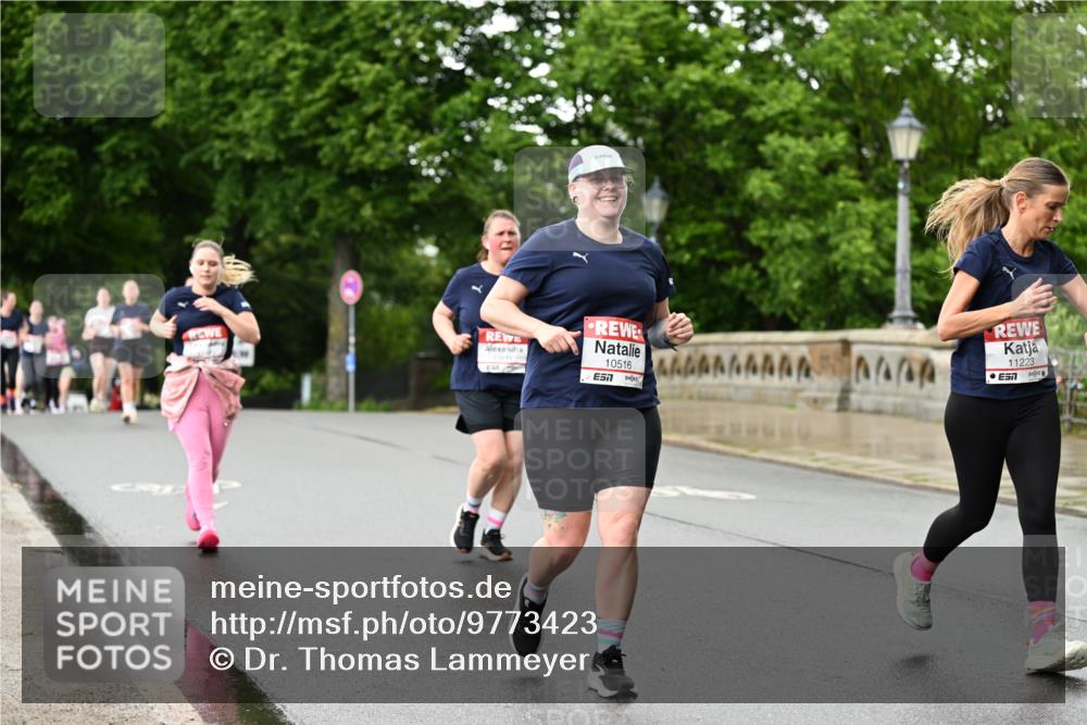 14.06.2026 - REWE Women's Run Dr. Thomas Lammeyer http://msf.ph/oto/9773423 14.06.2026 09:52:33 Laufen 10516, 7, 11223, 7 meine-sportfotos.de