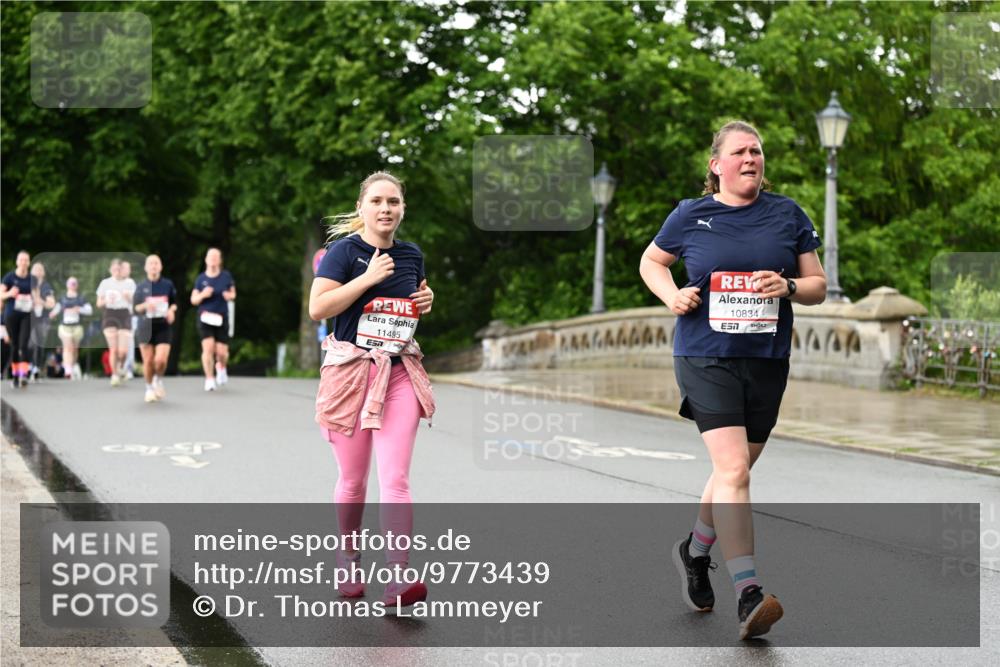 14.06.2026 - REWE Women's Run Dr. Thomas Lammeyer http://msf.ph/oto/9773439 14.06.2026 09:52:34 Laufen 11495, 7, 10834, 7 meine-sportfotos.de