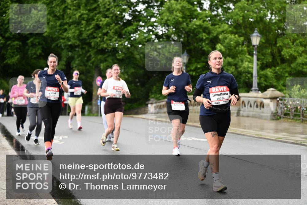 14.06.2026 - REWE Women's Run Dr. Thomas Lammeyer http://msf.ph/oto/9773482 14.06.2026 09:52:41 Laufen 10241, 10384, 7 meine-sportfotos.de