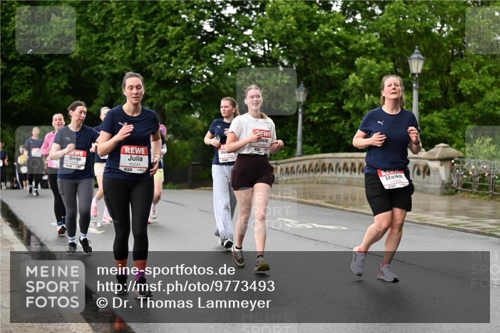14.06.2026 - REWE Women's Run Dr. Thomas Lammeyer http://msf.ph/oto/9773493 14.06.2026 09:52:43 Laufen 11420, 57, 10241, 7, 10362, 10564, 511 meine-sportfotos.de