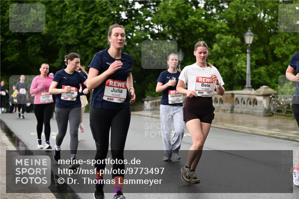 14.06.2026 - REWE Women's Run Dr. Thomas Lammeyer http://msf.ph/oto/9773497 14.06.2026 09:52:44 Laufen 11420, 57, 10241, 7, 11258, 10362, 7 meine-sportfotos.de