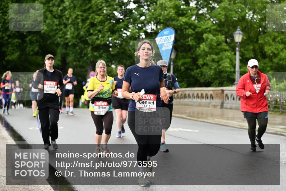 14.06.2026 - REWE Women's Run Dr. Thomas Lammeyer http://msf.ph/oto/9773595 14.06.2026 09:52:55 Laufen 11358, 7, 11419, 7, 7, 00, 212 meine-sportfotos.de