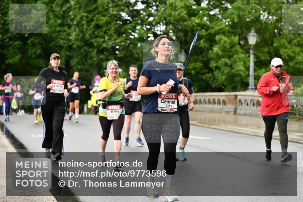 14.06.2026 - REWE Women's Run Dr. Thomas Lammeyer http://msf.ph/oto/9773596 14.06.2026 09:52:55 Laufen 11358, 11419, 7 meine-sportfotos.de