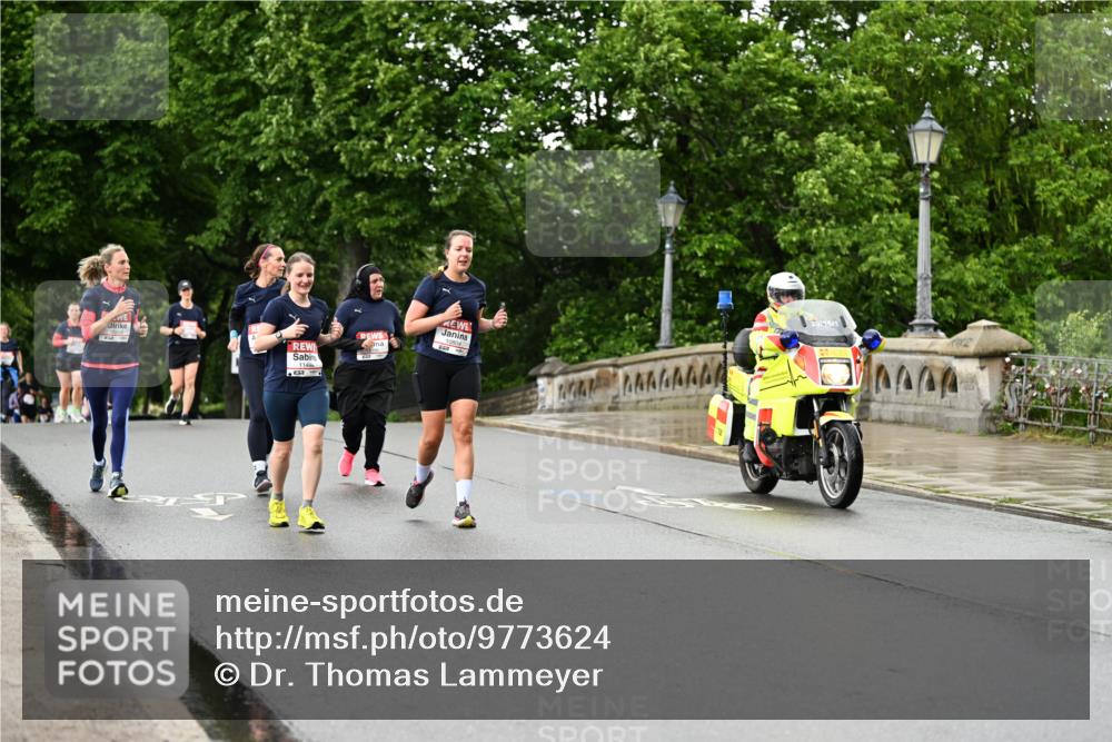 14.06.2026 - REWE Women's Run Dr. Thomas Lammeyer http://msf.ph/oto/9773624 14.06.2026 09:52:59 Laufen 10408, 11494, 10804, 29, 15, 1 meine-sportfotos.de