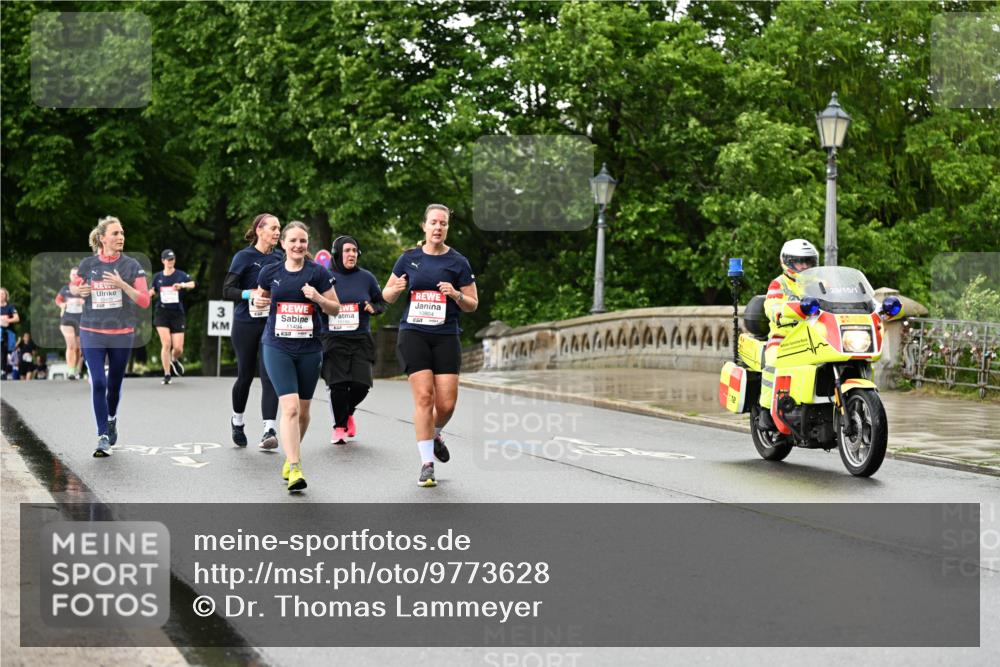 14.06.2026 - REWE Women's Run Dr. Thomas Lammeyer http://msf.ph/oto/9773628 14.06.2026 09:52:59 Laufen 3, 10804, 1, 15, 29 meine-sportfotos.de