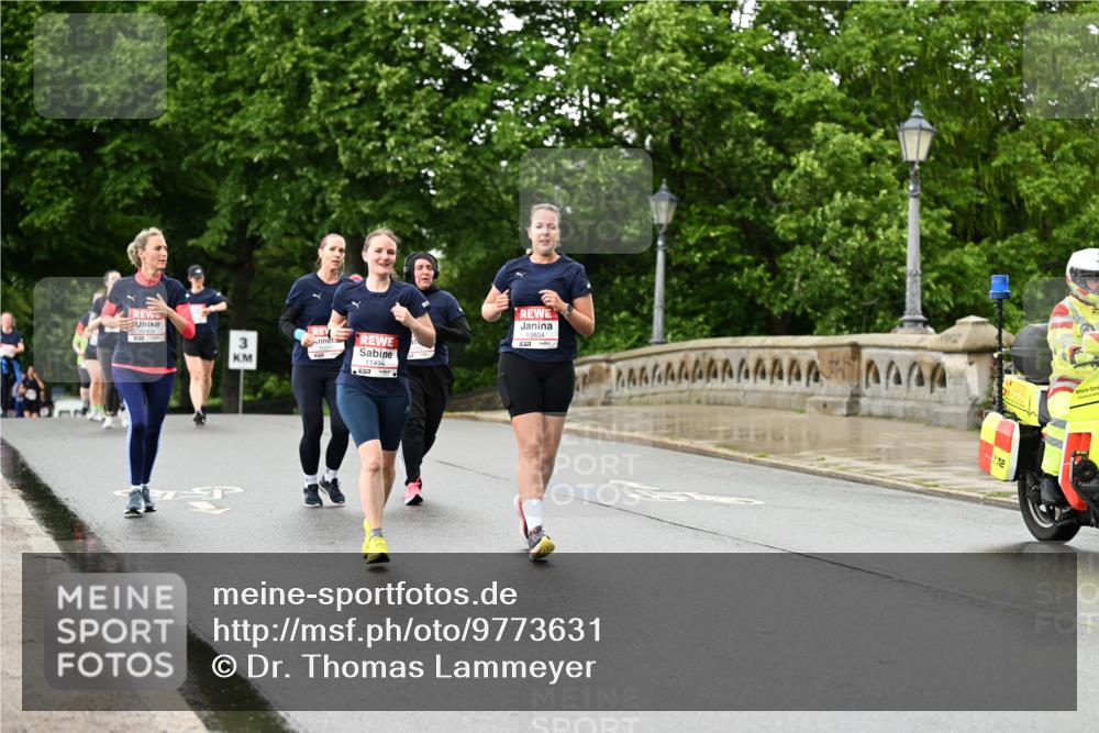 14.06.2026 - REWE Women's Run Dr. Thomas Lammeyer http://msf.ph/oto/9773631 14.06.2026 09:53:00 Laufen 3, 11494, 10804 meine-sportfotos.de