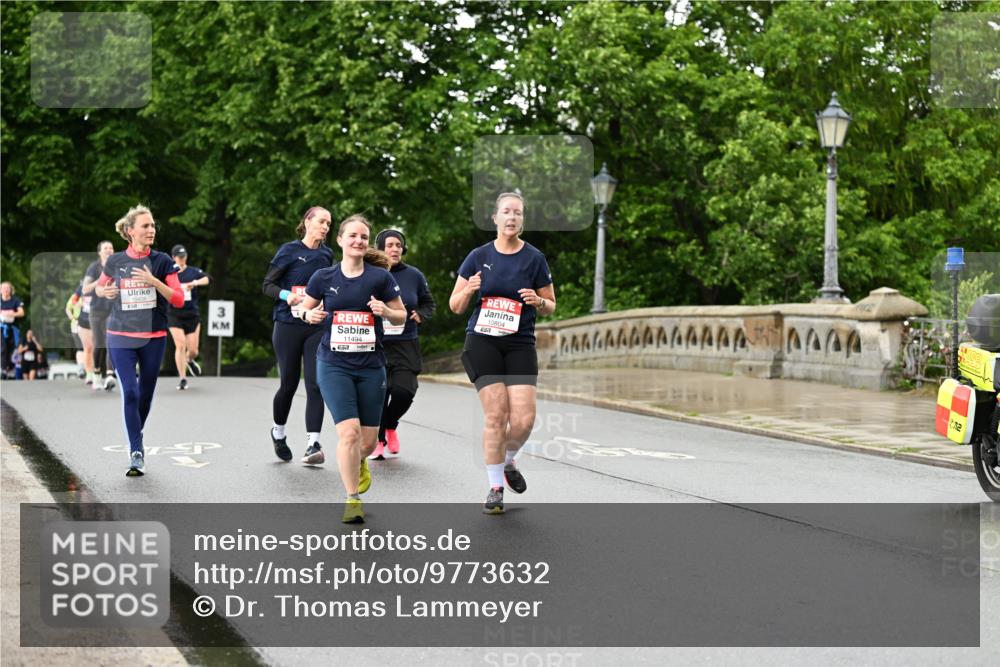 14.06.2026 - REWE Women's Run Dr. Thomas Lammeyer http://msf.ph/oto/9773632 14.06.2026 09:53:00 Laufen 3, 11494, 10804, 12 meine-sportfotos.de