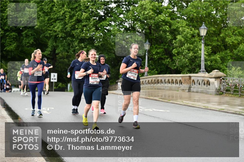 14.06.2026 - REWE Women's Run Dr. Thomas Lammeyer http://msf.ph/oto/9773634 14.06.2026 09:53:00 Laufen 3, 11494, 10804 meine-sportfotos.de