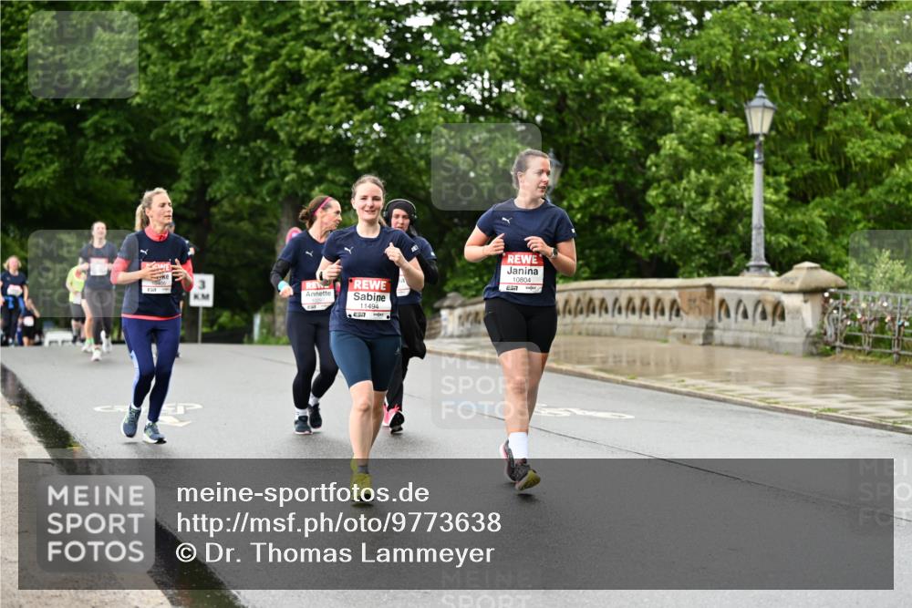 14.06.2026 - REWE Women's Run Dr. Thomas Lammeyer http://msf.ph/oto/9773638 14.06.2026 09:53:00 Laufen 10408, 11494, 10804 meine-sportfotos.de