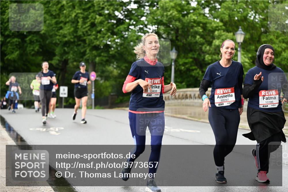 14.06.2026 - REWE Women's Run Dr. Thomas Lammeyer http://msf.ph/oto/9773657 14.06.2026 09:53:03 Laufen 0408, 10297, 51, 10186, 7 meine-sportfotos.de