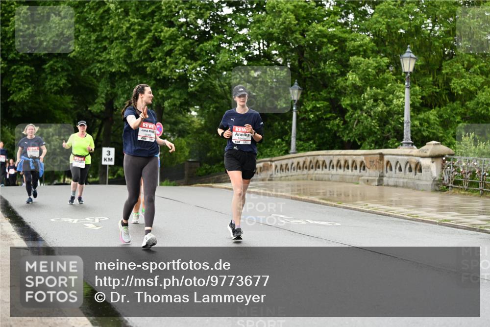 14.06.2026 - REWE Women's Run Dr. Thomas Lammeyer http://msf.ph/oto/9773677 14.06.2026 09:53:06 Laufen 3, 11328, 10468 meine-sportfotos.de