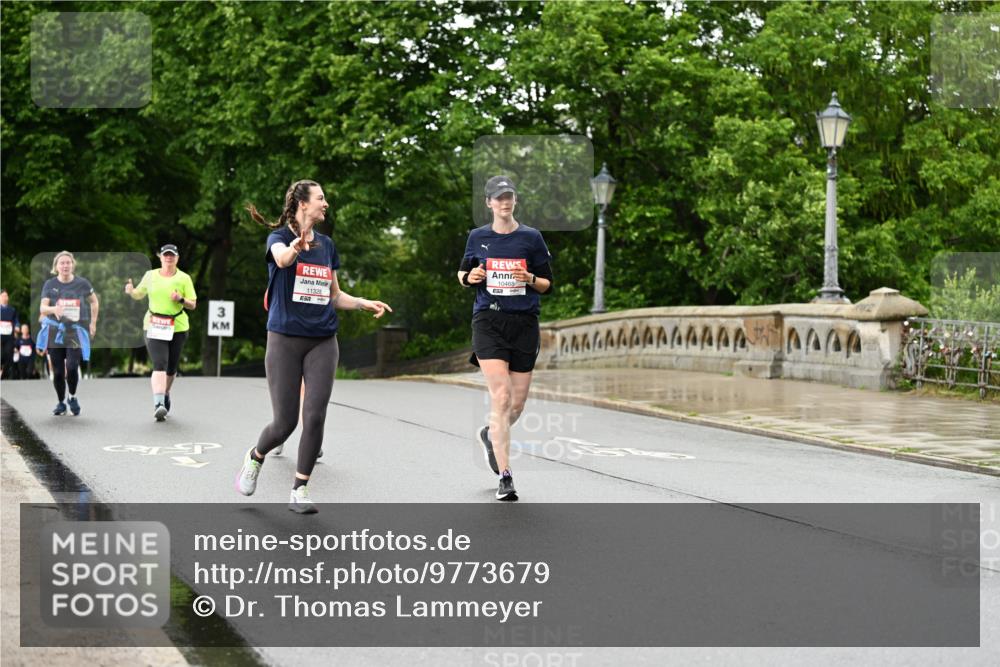 14.06.2026 - REWE Women's Run Dr. Thomas Lammeyer http://msf.ph/oto/9773679 14.06.2026 09:53:06 Laufen 3, 11328 meine-sportfotos.de