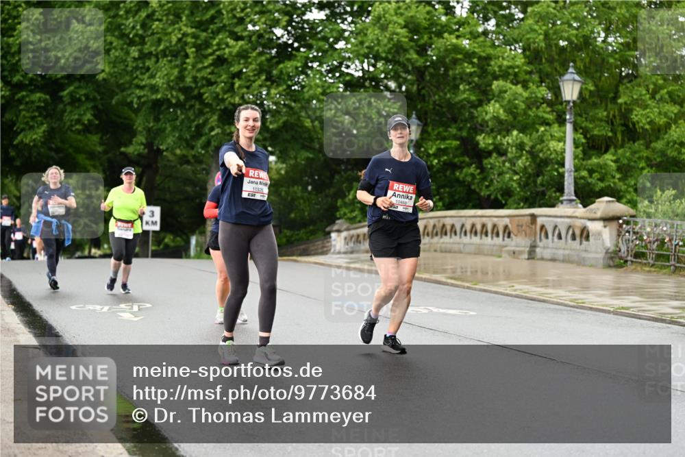 14.06.2026 - REWE Women's Run Dr. Thomas Lammeyer http://msf.ph/oto/9773684 14.06.2026 09:53:07 Laufen 3, 1132, 10468 meine-sportfotos.de