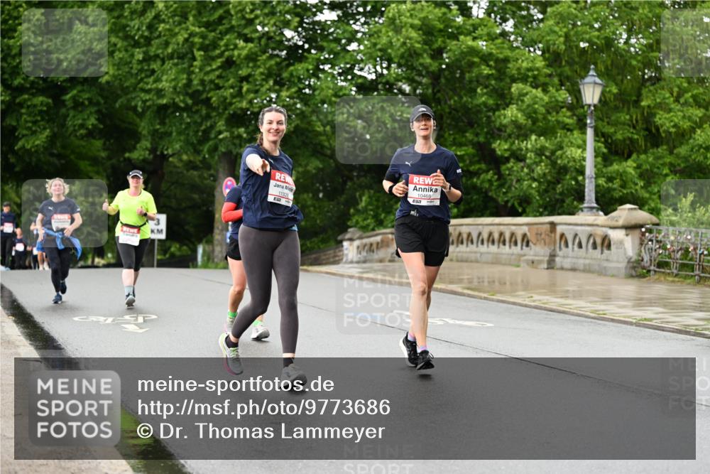 14.06.2026 - REWE Women's Run Dr. Thomas Lammeyer http://msf.ph/oto/9773686 14.06.2026 09:53:07 Laufen 1132, 10468 meine-sportfotos.de