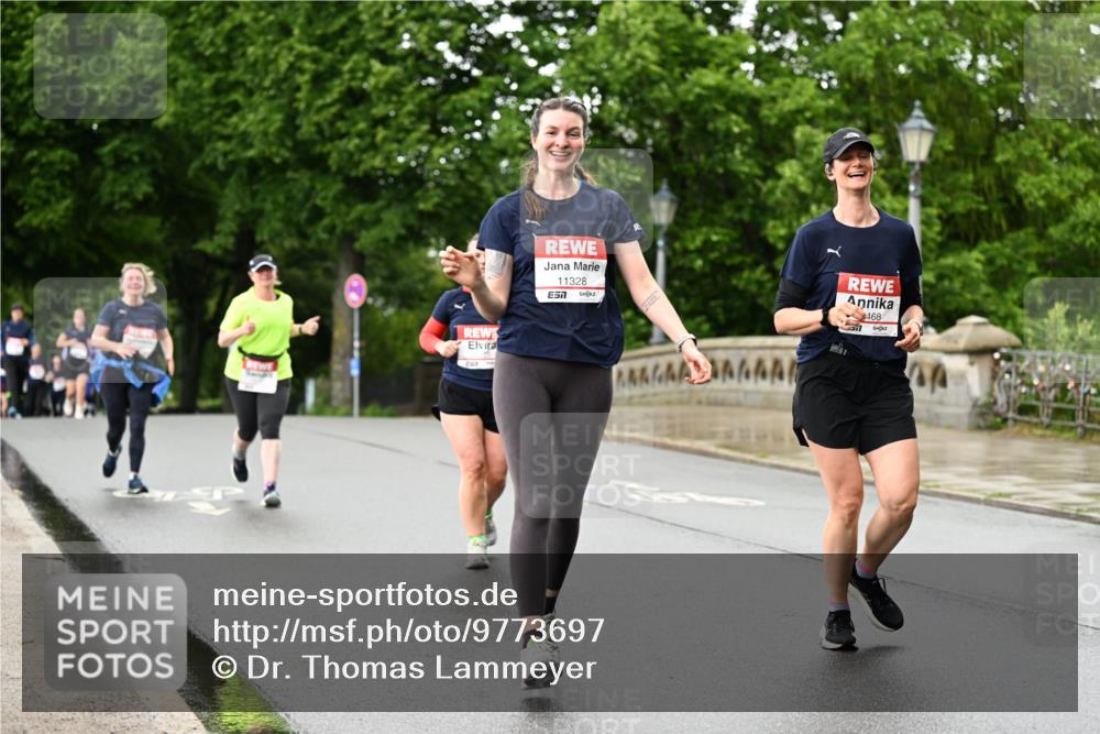 14.06.2026 - REWE Women's Run Dr. Thomas Lammeyer http://msf.ph/oto/9773697 14.06.2026 09:53:08 Laufen 11328, 468 meine-sportfotos.de