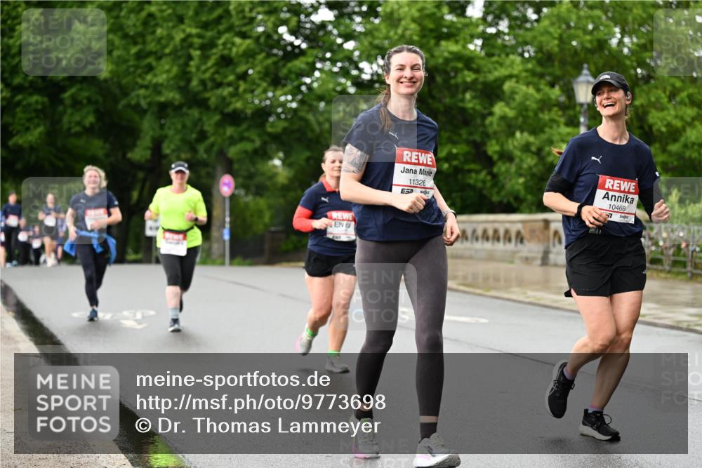 14.06.2026 - REWE Women's Run Dr. Thomas Lammeyer http://msf.ph/oto/9773698 14.06.2026 09:53:08 Laufen 11328, 7, 10468, 7 meine-sportfotos.de