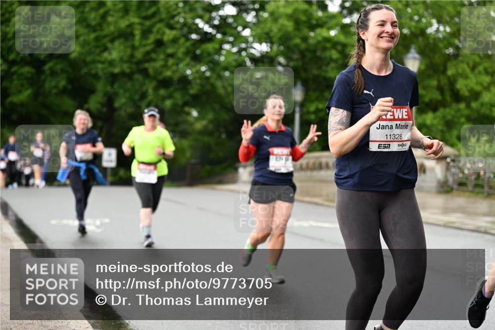 14.06.2026 - REWE Women's Run Dr. Thomas Lammeyer http://msf.ph/oto/9773705 14.06.2026 09:53:09 Laufen 11328, 7 meine-sportfotos.de